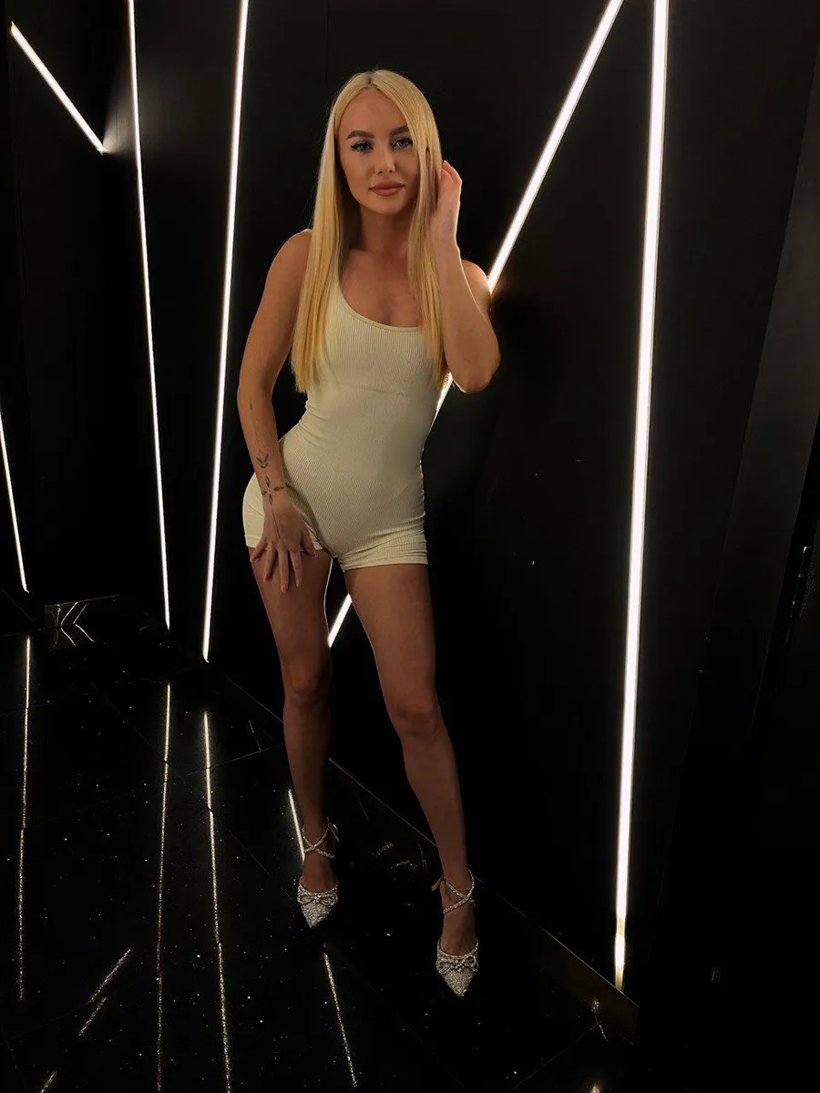Daisy escort in Dubai
