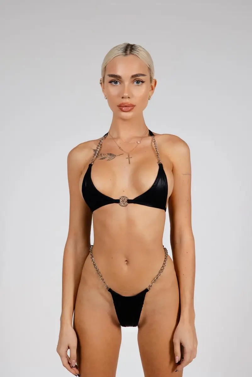 Eva escort in Dubai