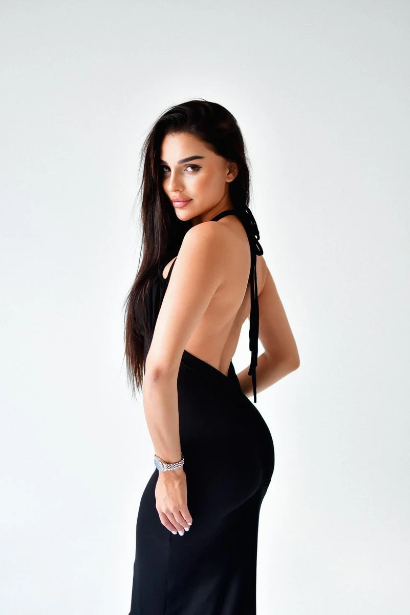 Shella escort in Dubai