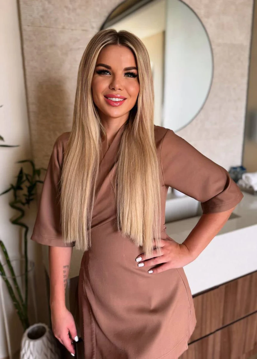 Vita escort in Dubai
