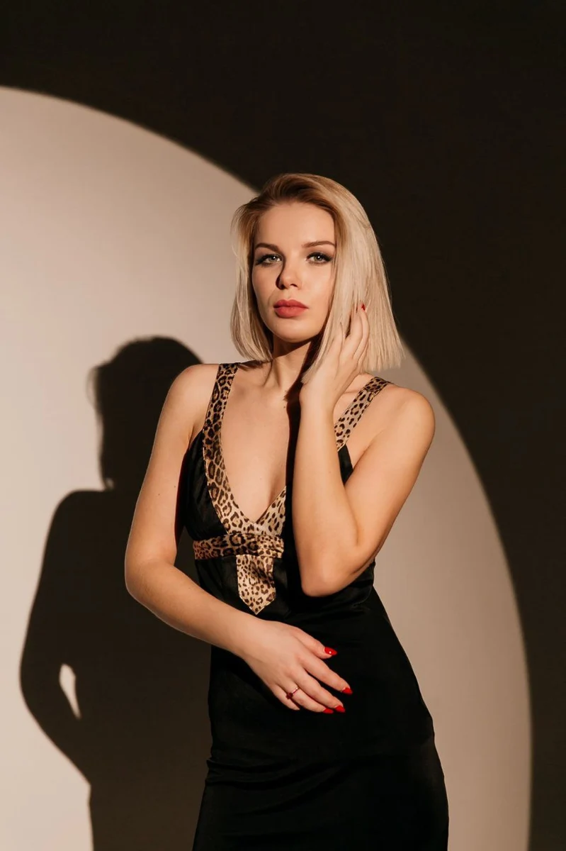 Vita escort in Dubai